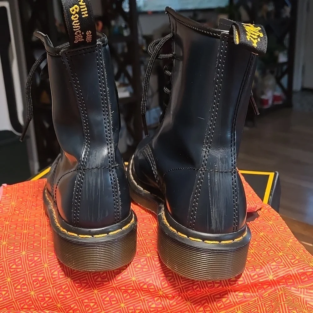 Dr. Martens Navy Leather Boots Kids Size 4 Navy Leather
